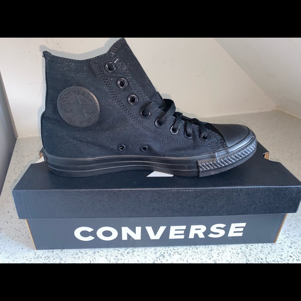 Converse - All Black